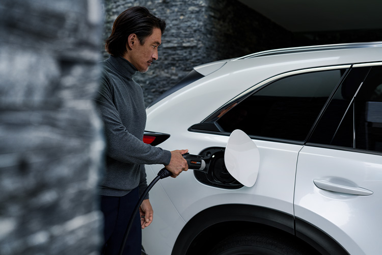 How to Charge Your Electric Car – Mazda CX-90 PHEV