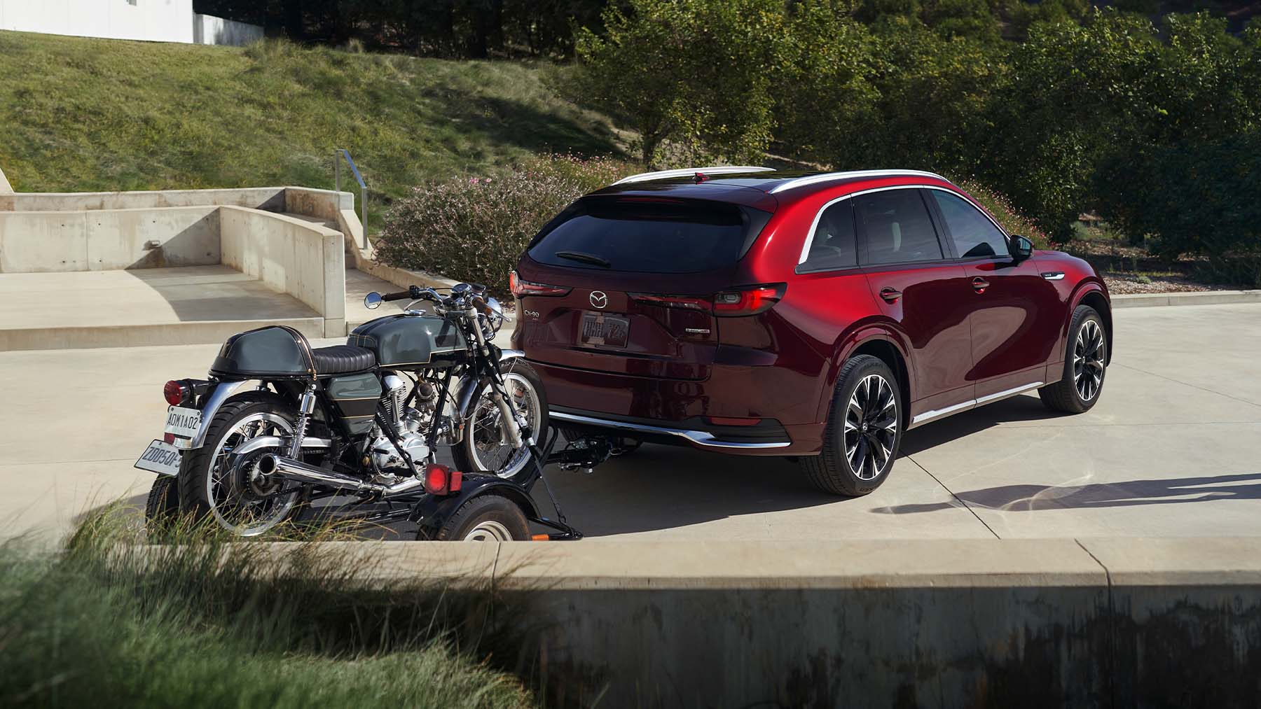 2024 Mazda CX-90 Turbo Inline 6 – Towing Motorcycle