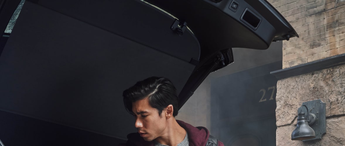 2025 Mazda CX-5 Accessories – Retractable Cargo Cover