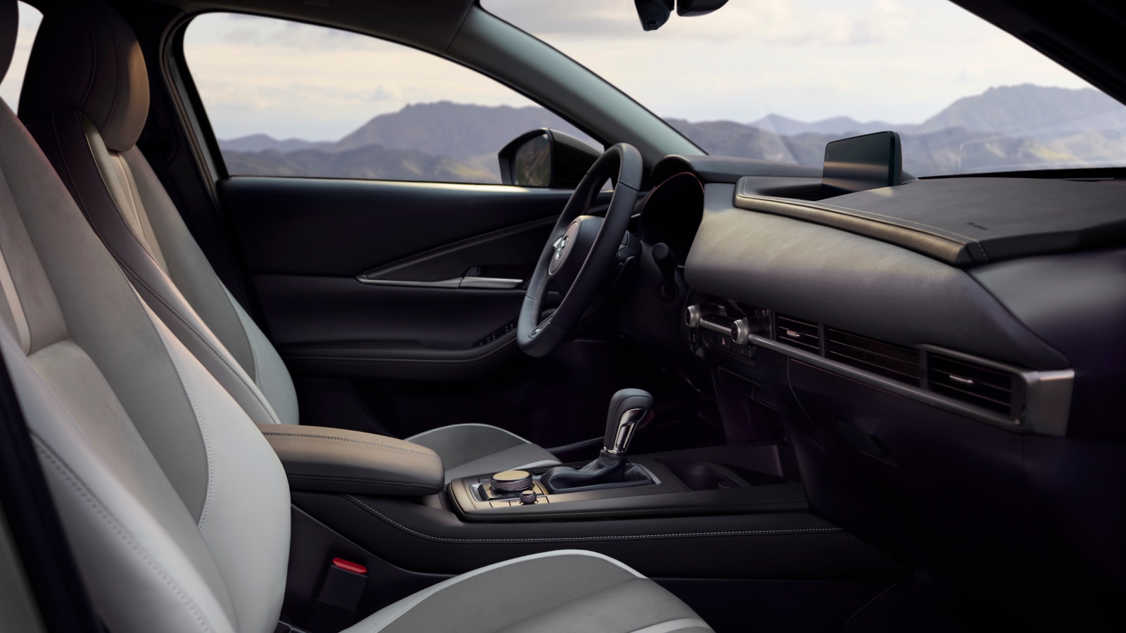 2026 Mazda CX-30 – Elegant Cabin