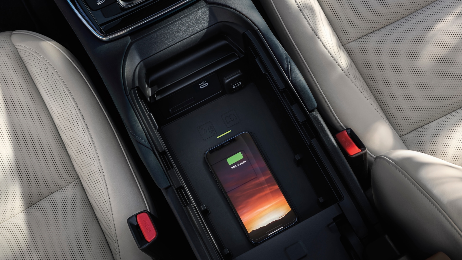 2026 Mazda CX-30 Fleet – Wireless Charging Pad