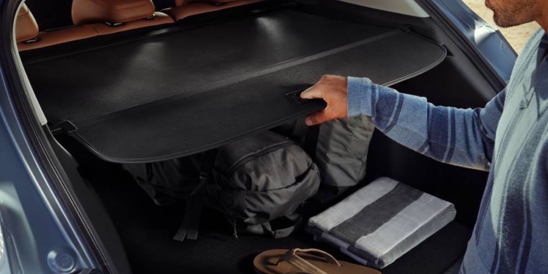 Mazda CX-50 Hybrid Accessories – Retractable Cargo Cover