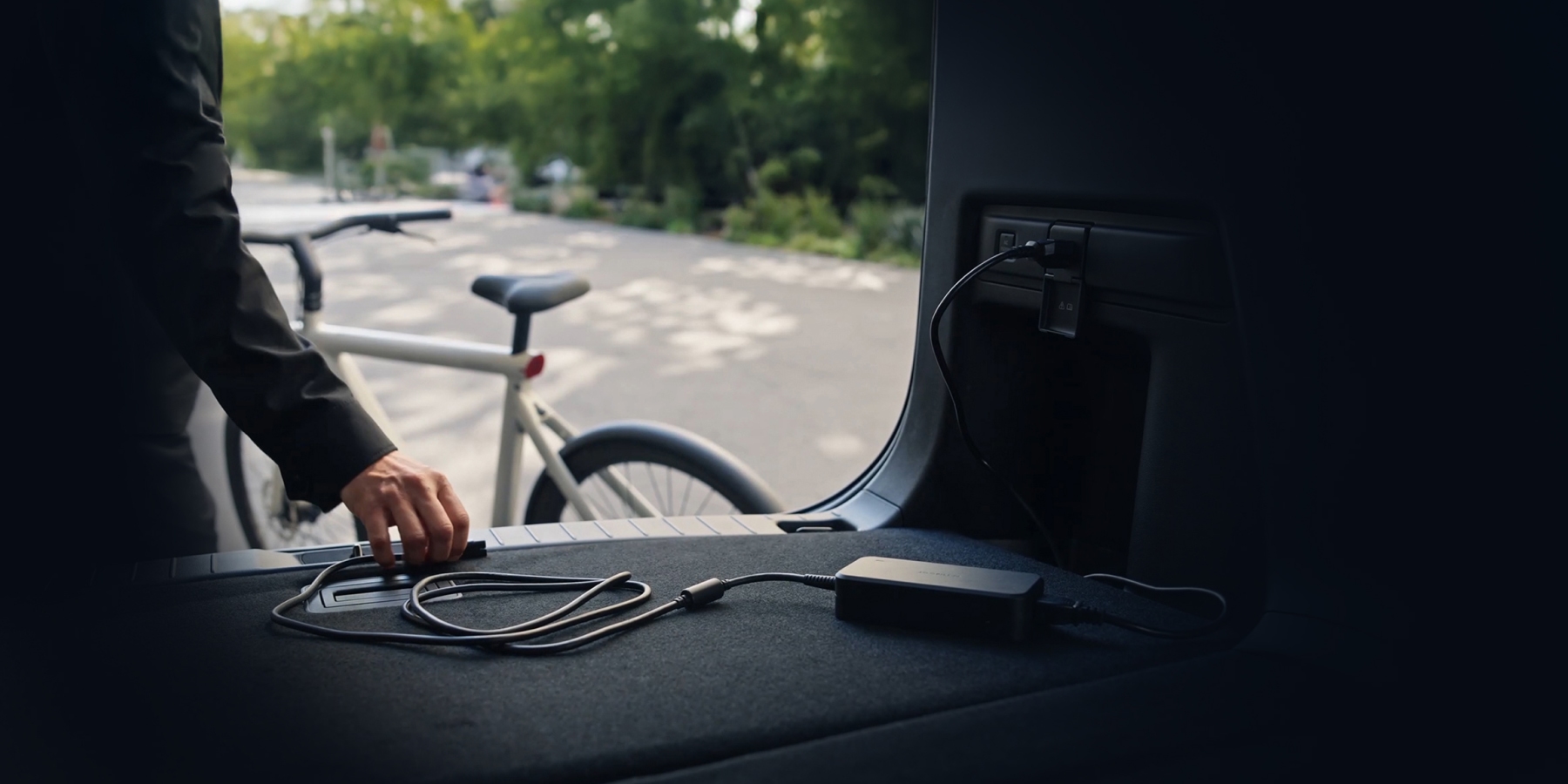 2026 Mazda CX-90 PHEV – USB and Power Outlets