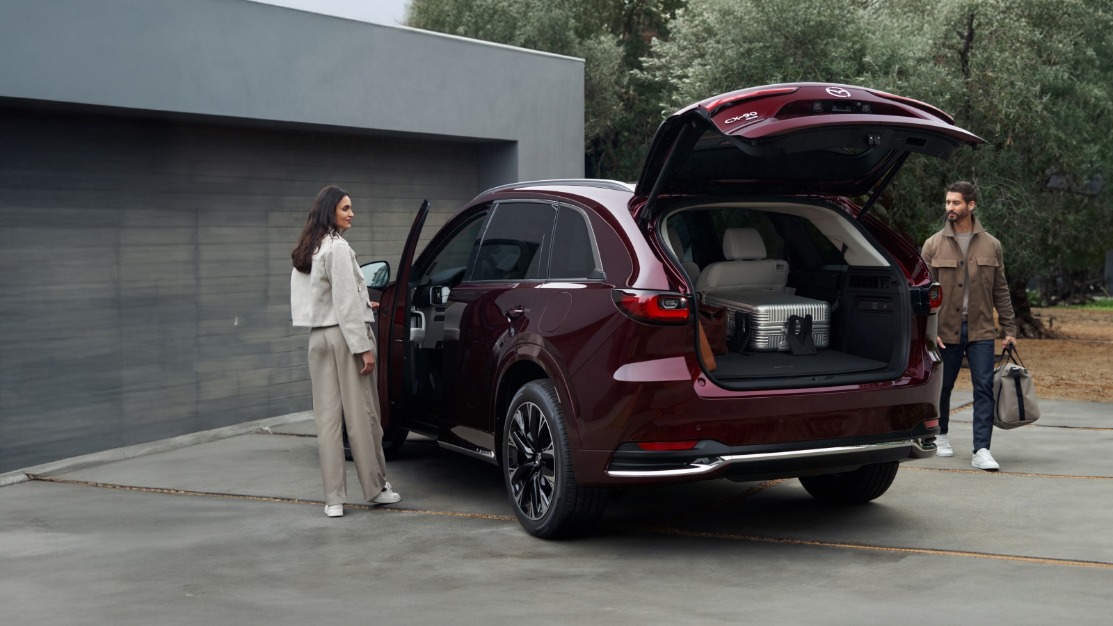 2026 Mazda CX-90 – Rear Power Liftgate